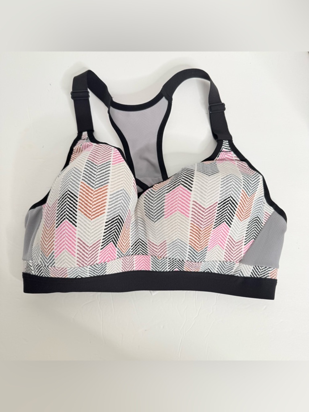 Victorias Secret High-Impact Racerback Sports Bra Pink Chevron Print Size 36C/D